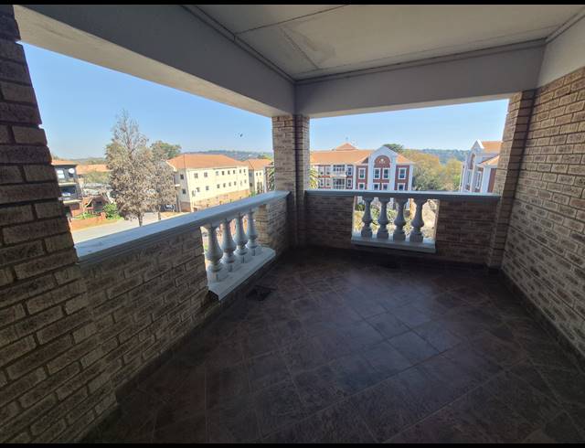 244M² OFFICE TO LET IN RIVONIA